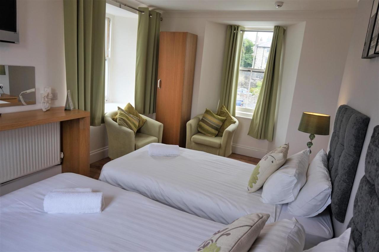 The Angel Hotel คาร์ดิแกน ภายนอก รูปภาพ